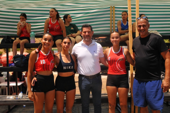 Esentepe Plaj Hentbol Turnuvası Başladı