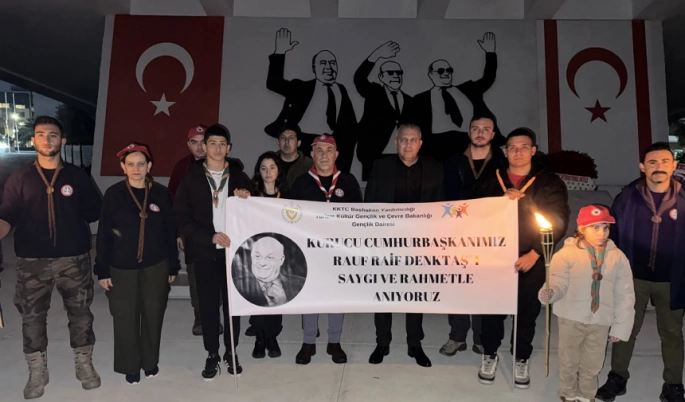 Kurucu Cumhurbaşkanı Denktaş için meşaleli anma töreni yapıldı